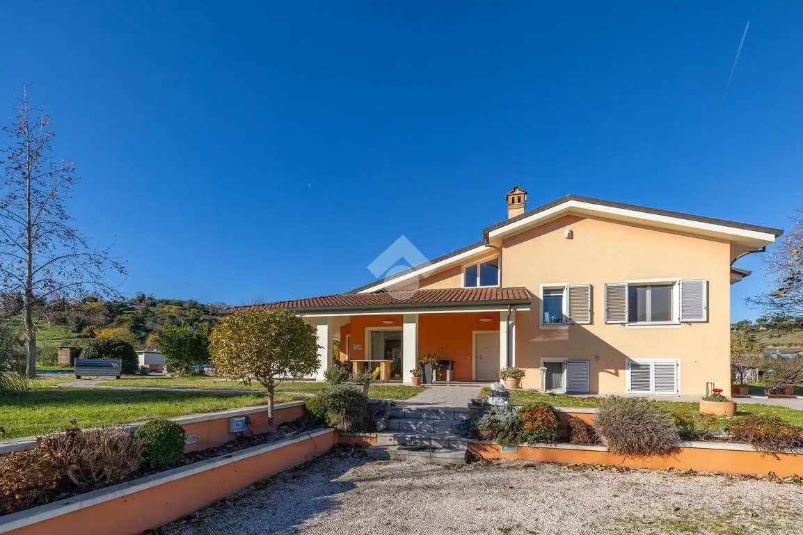 Villa in vendita a Cesena