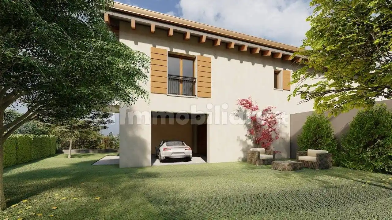 Rustico - Casale in vendita a Udine