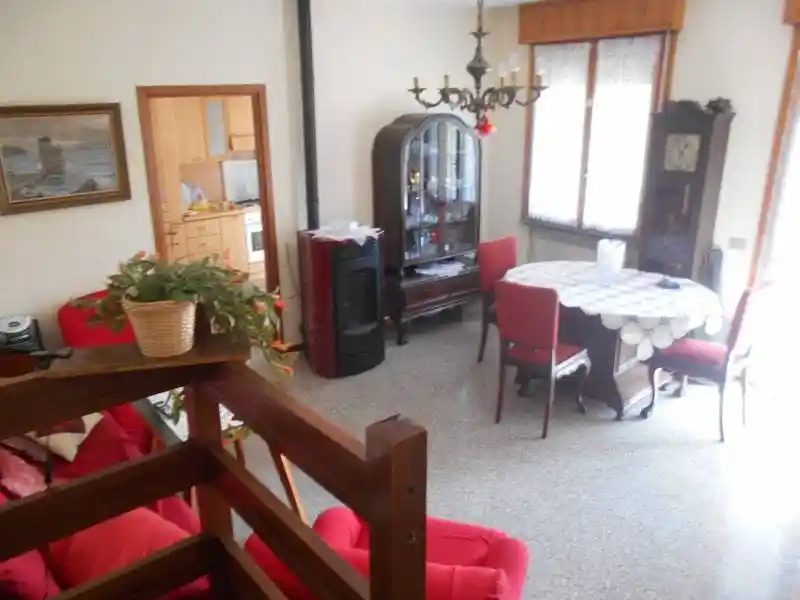 Villa in vendita a Reggio Emilia