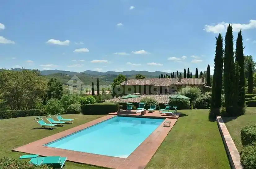 Rustico - Casale in vendita a Radda in Chianti