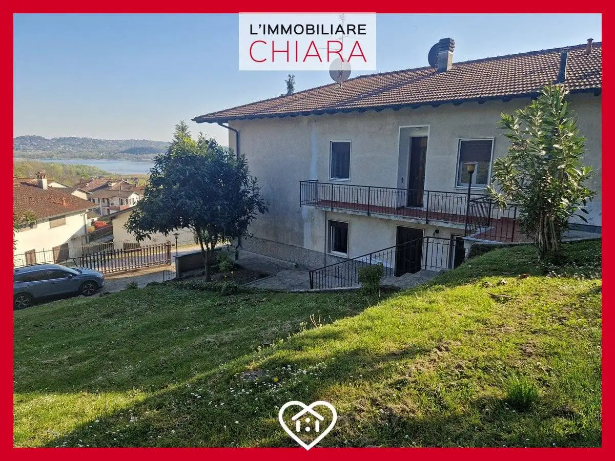 Villa in vendita a Varese