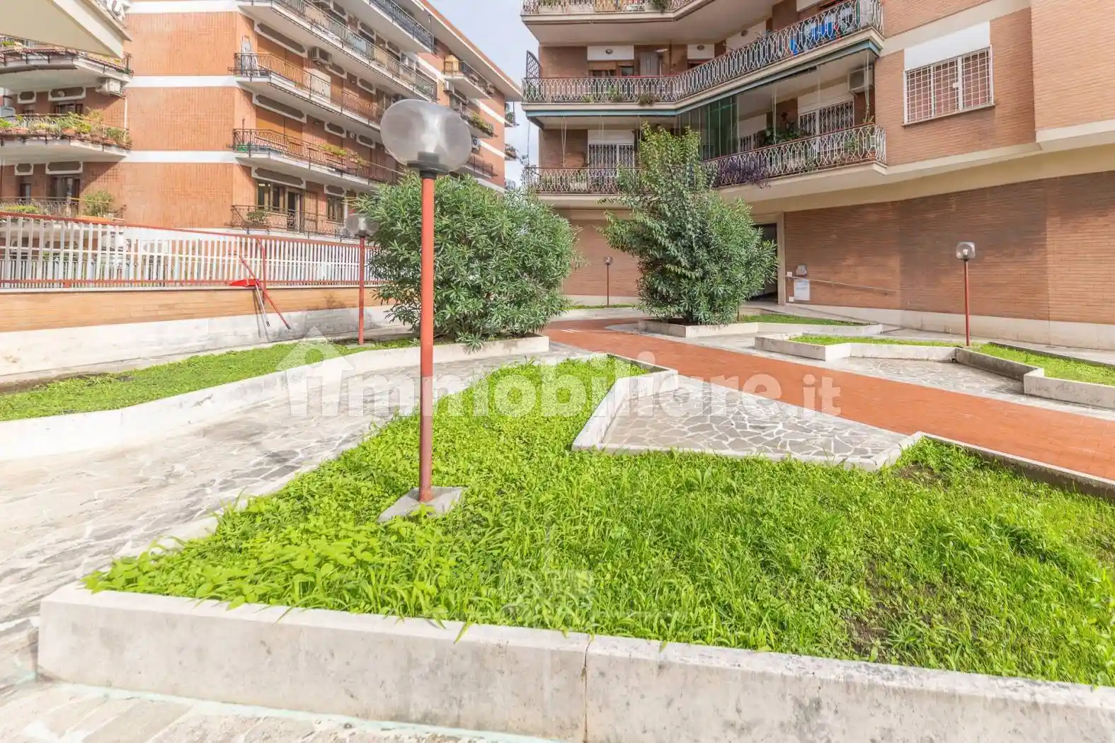 Quadrilocale via Allumiere 25, Colli Albani, Roma - foto 4