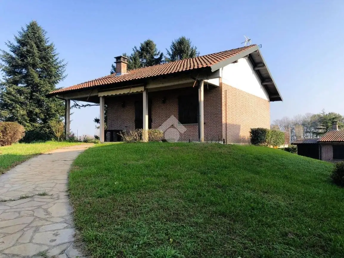 Villa unifamiliare via Guglielmo Marconi 40, Centro, Badia Pavese - foto 2