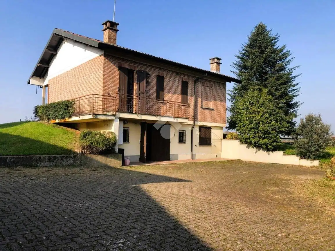 Villa unifamiliare via Guglielmo Marconi 40, Centro, Badia Pavese - foto 5