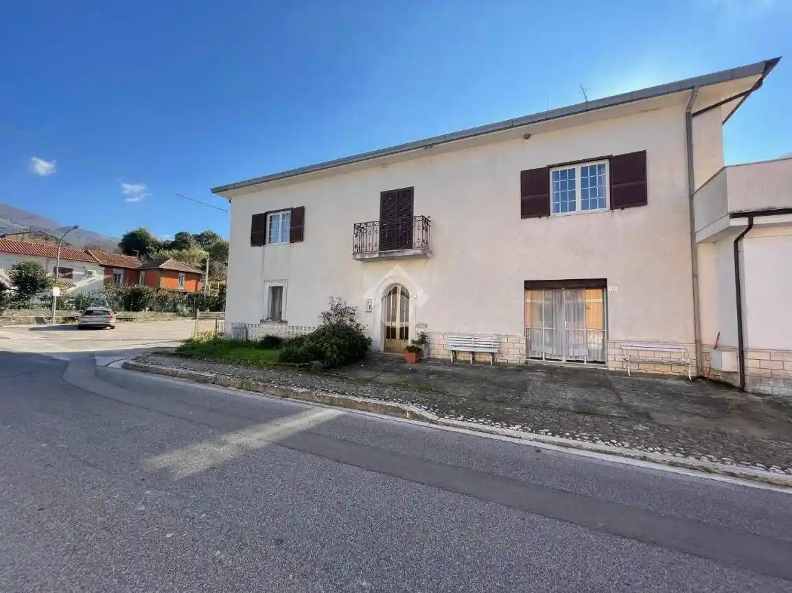 Terratetto plurifamiliare Località Ponte Sant'Anna 17, Valle Grande, Villa Latina - foto 2