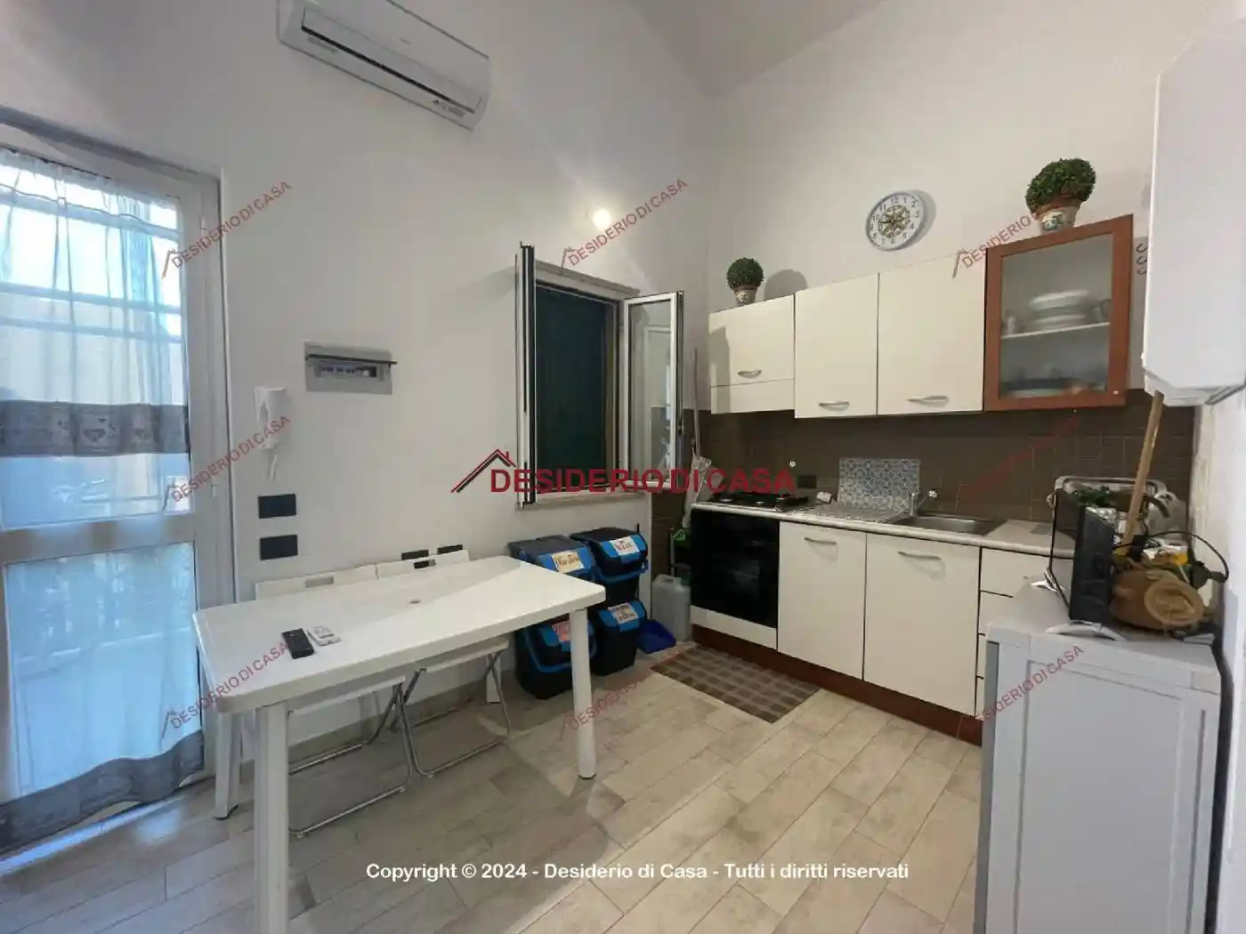 Villa in vendita a Campofelice di Roccella