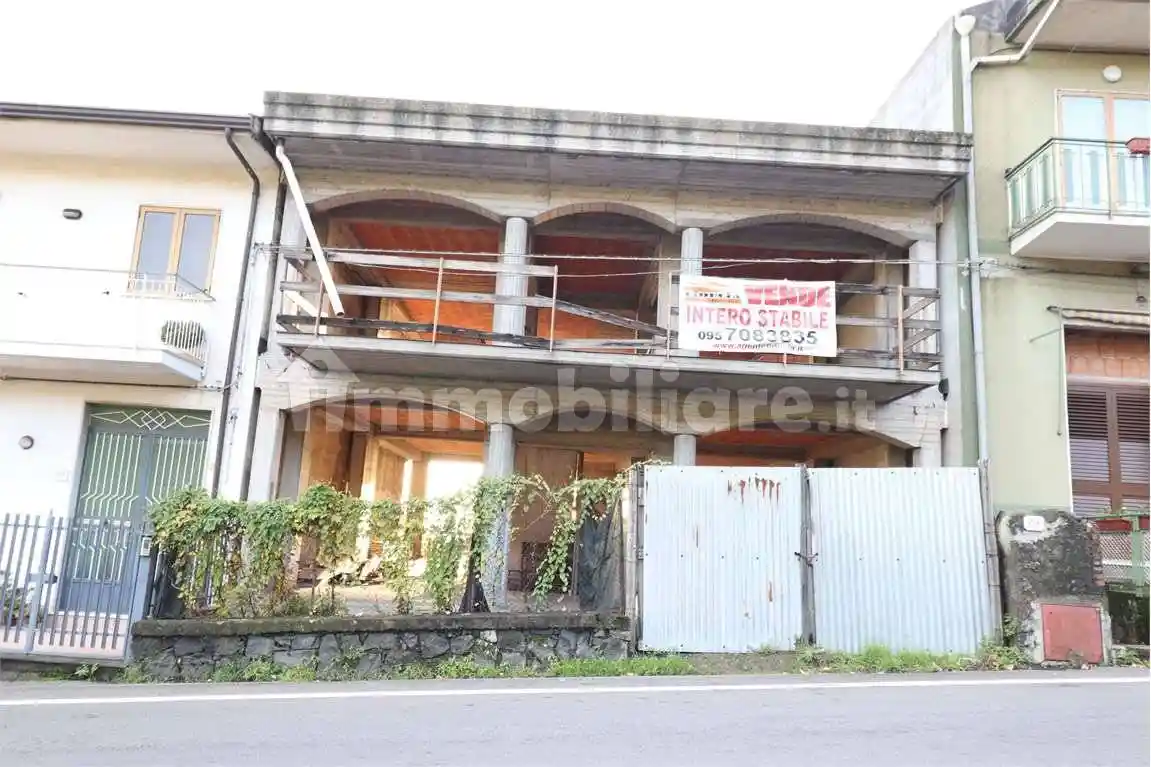 Villa in vendita a Zafferana Etnea