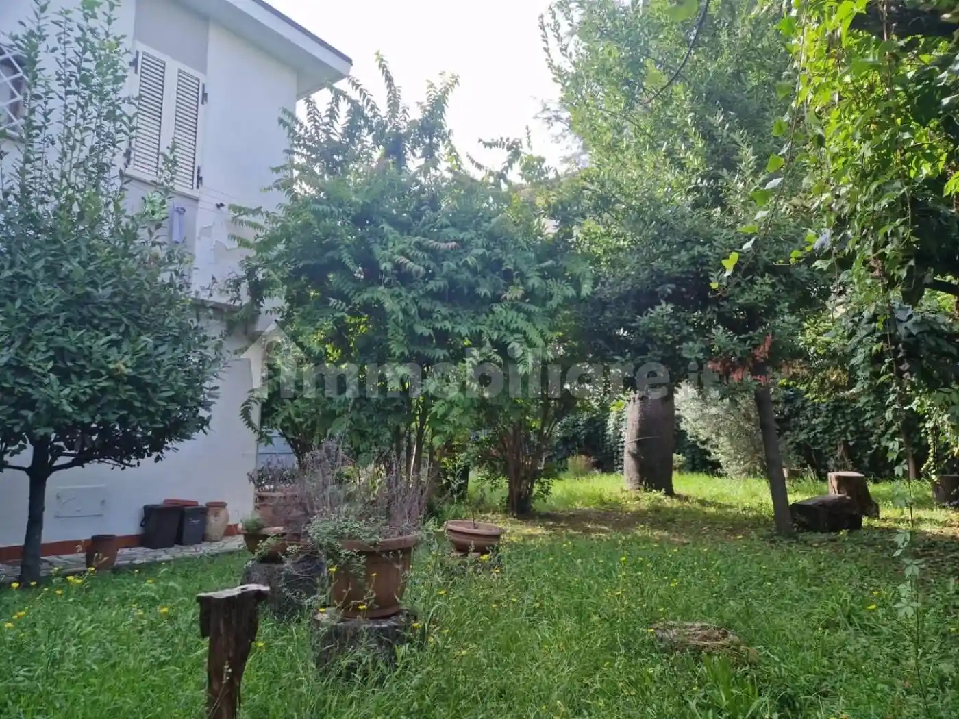 Villa in vendita a Carrara