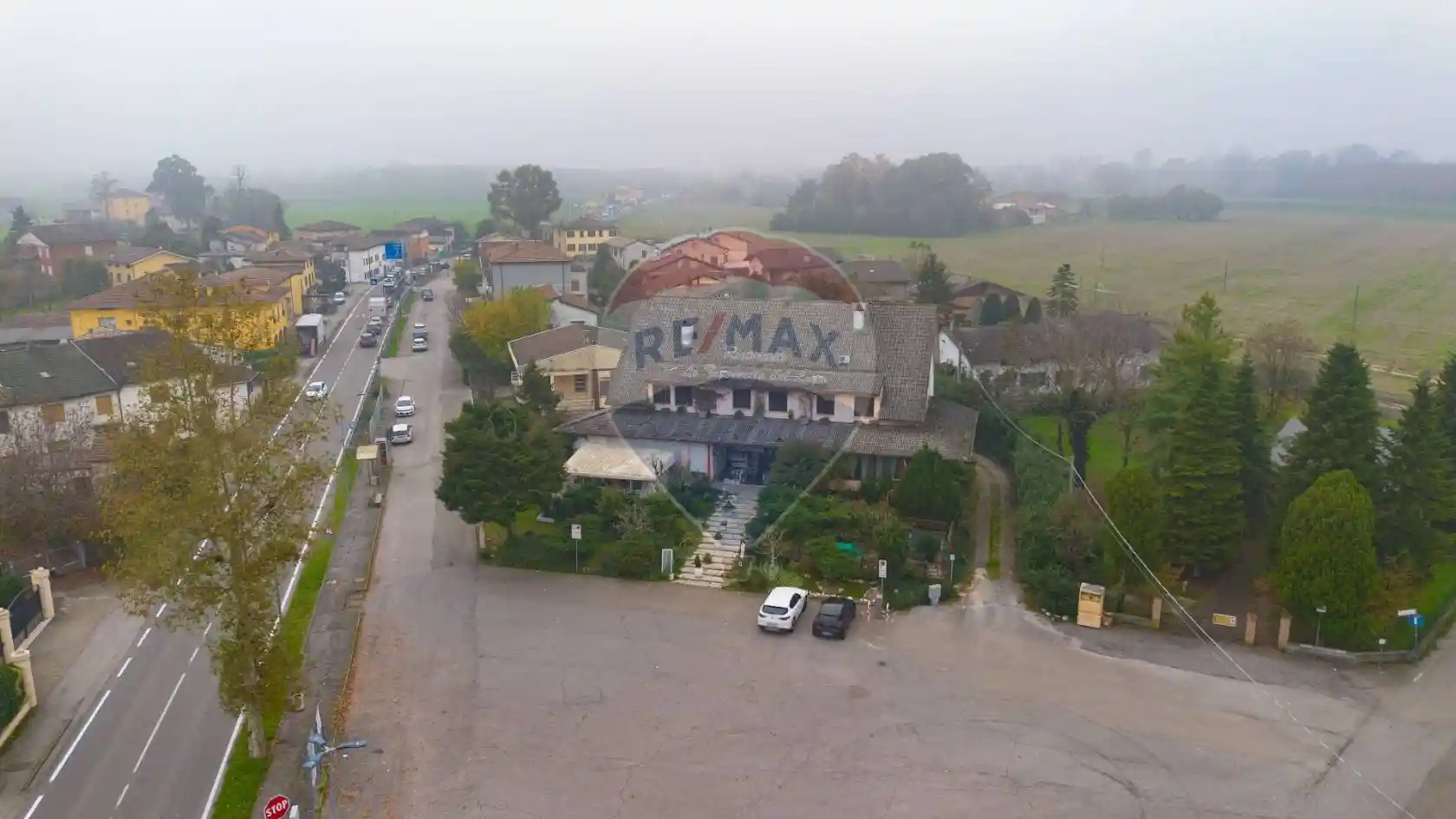 Palazzo - Edificio in vendita a Brescello