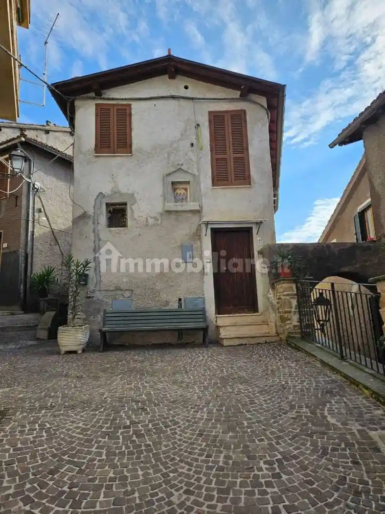 Appartamento in vendita a Gerano