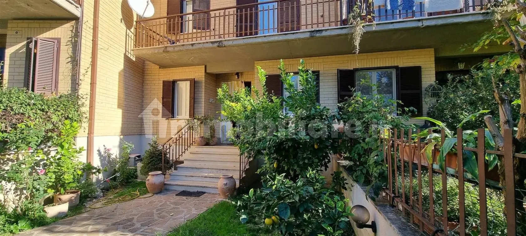 Villetta a schiera in vendita a Castelnuovo di Farfa