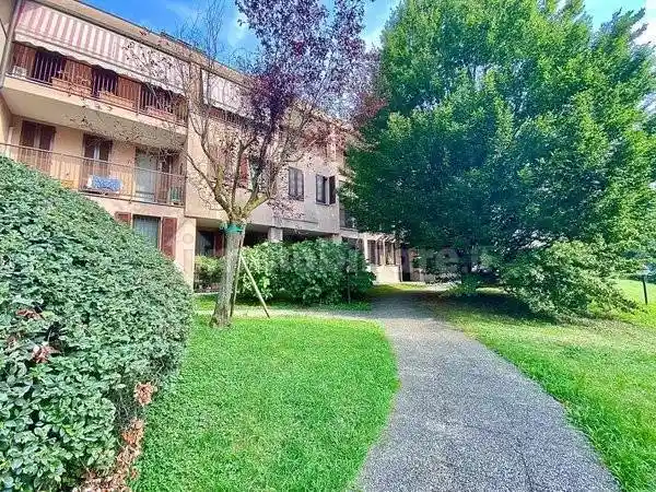 Appartamento in affitto a Rozzano