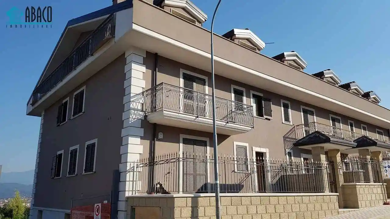 Appartamento Contrada Sant'Eustachio Pennini 2B, Valle, Pennini, Sant'Eustachio, Avellino - foto 2