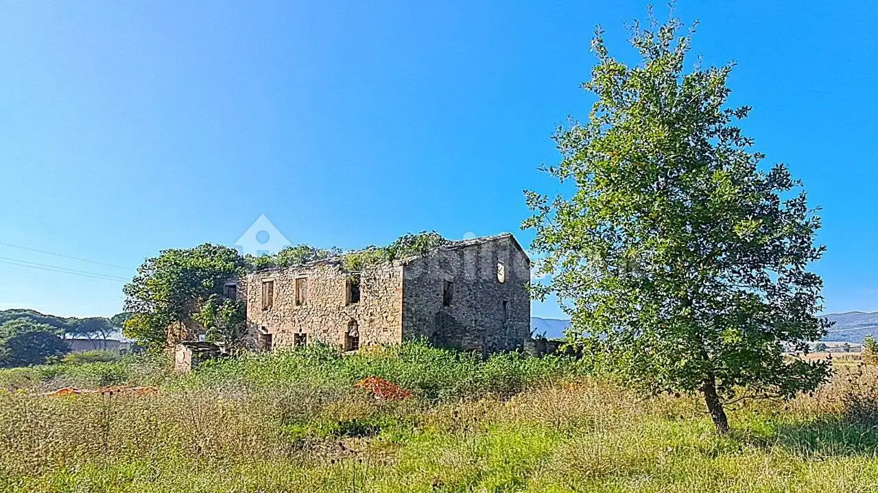 Rustico - Casale in vendita a Perugia