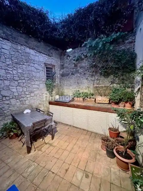 Casa indipendente in vendita a Calci