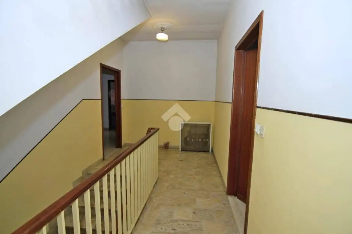 Trilocale piazza Repubblica 10, Centro, Bosio - foto 2