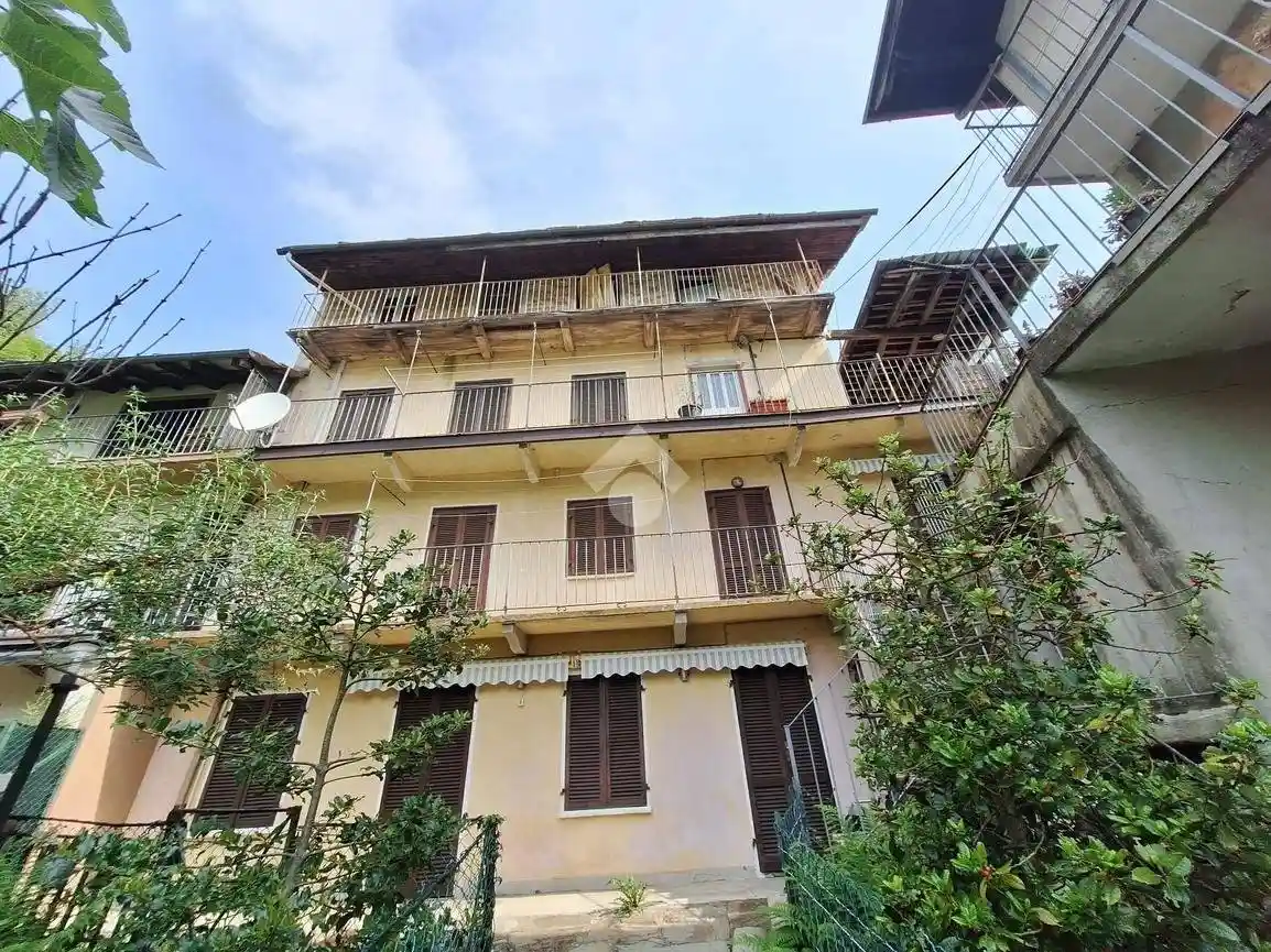 Appartamento in vendita a Mezzenile