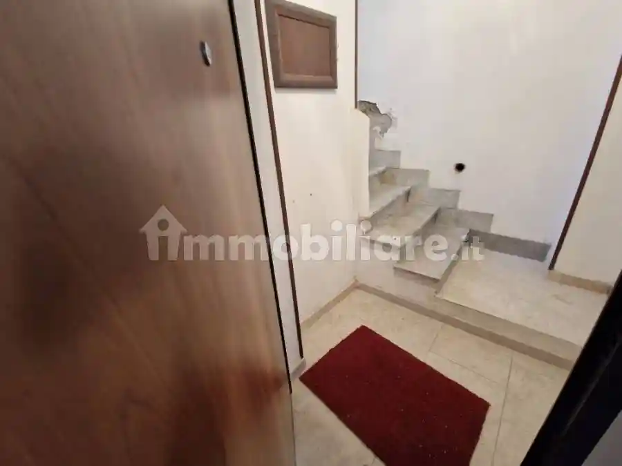 Bilocale da ristrutturare, seminterrato, Centro Storico, Reggio Calabria - foto 2