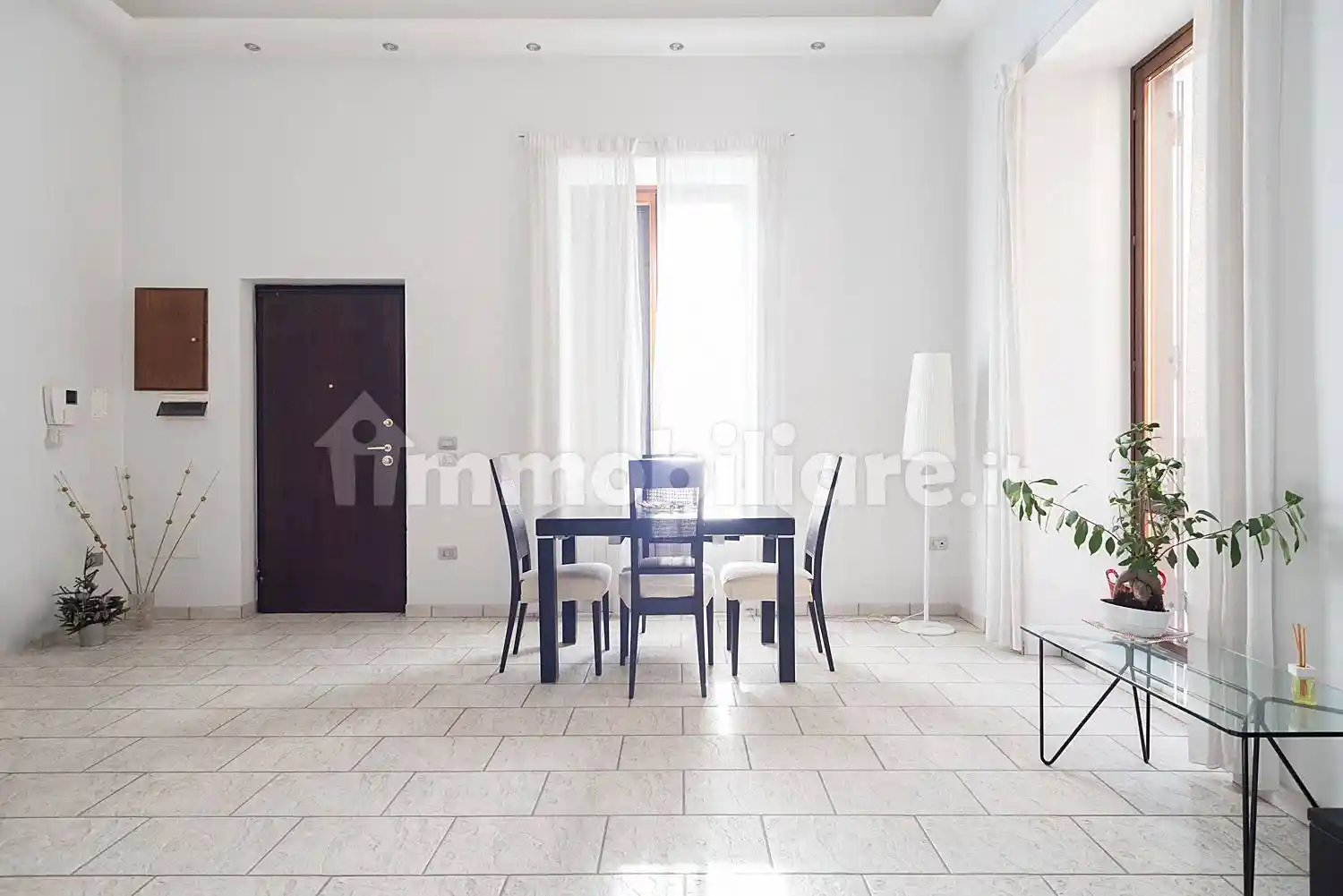 Appartamento in vendita a Napoli