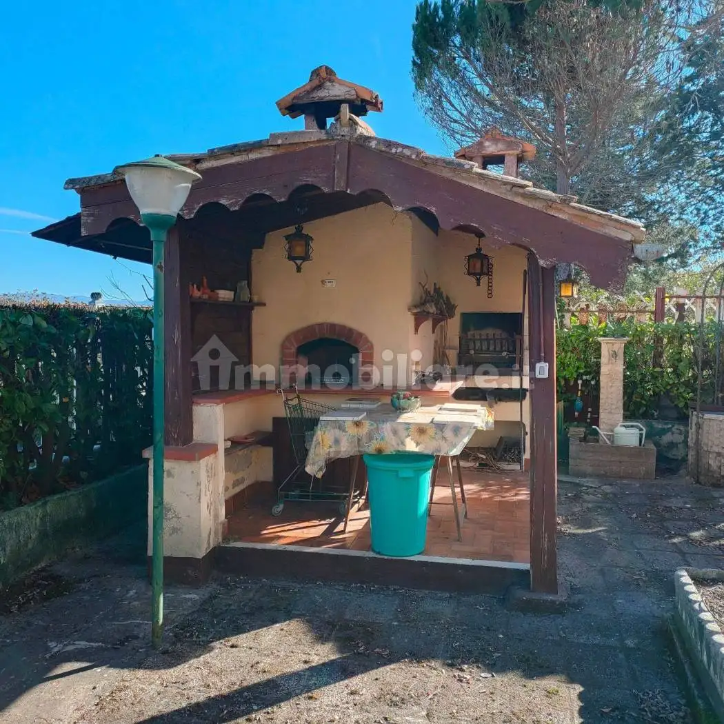 Villetta a schiera in vendita a Pozzaglia Sabina