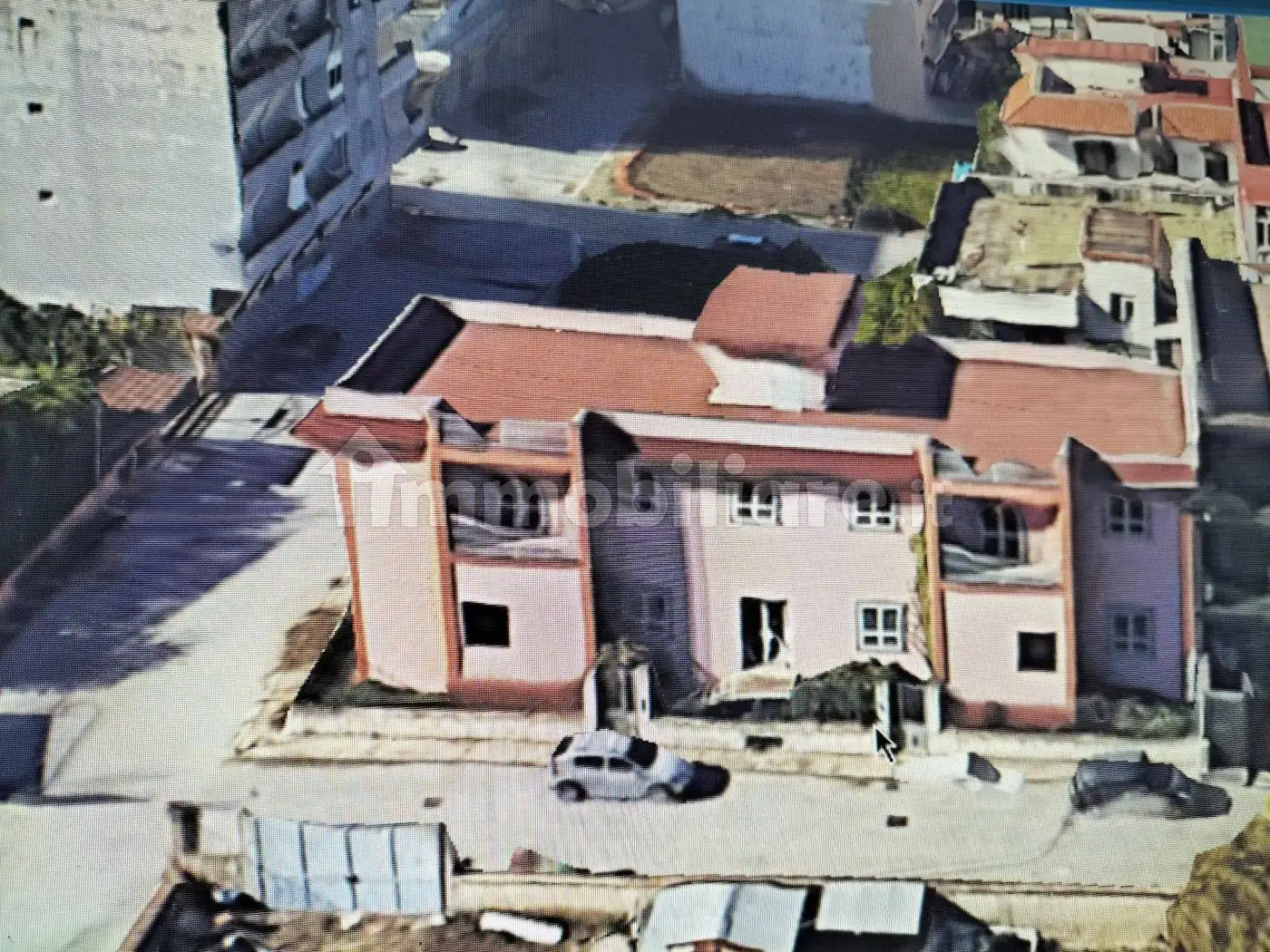 Palazzo - Edificio in affitto a Casoria