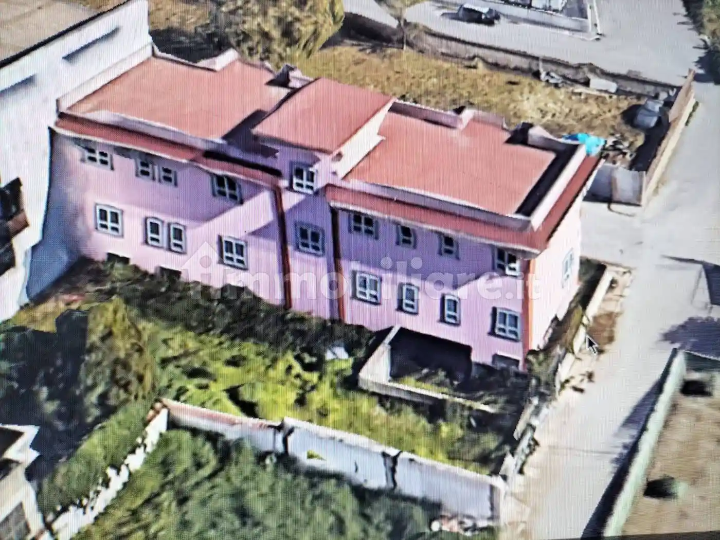 Palazzo - Edificio in Affitto - foto 2