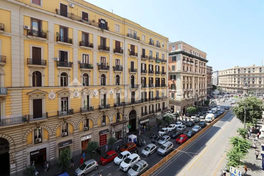 Appartamento in vendita a Napoli