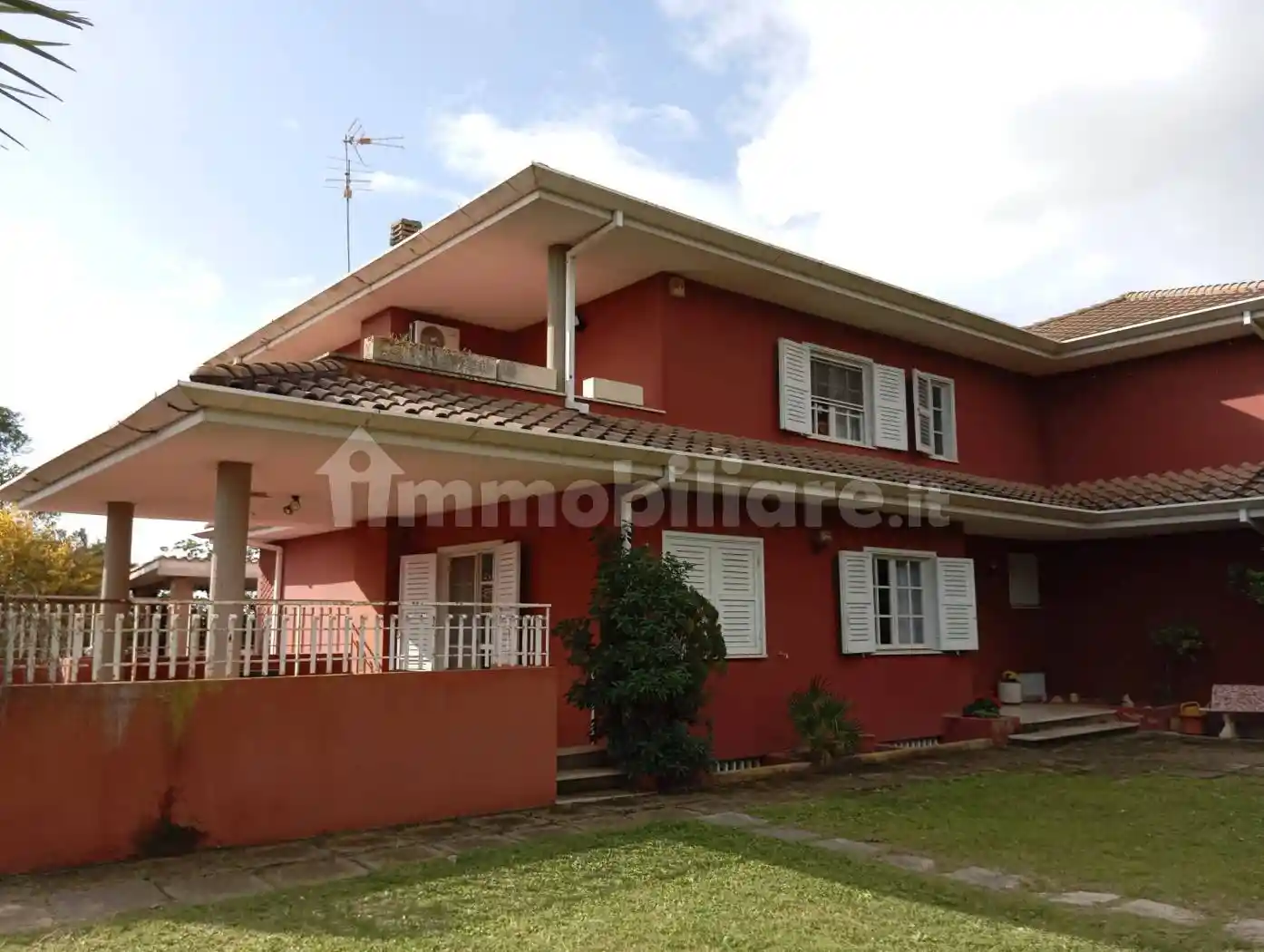 Villa in vendita a Latina