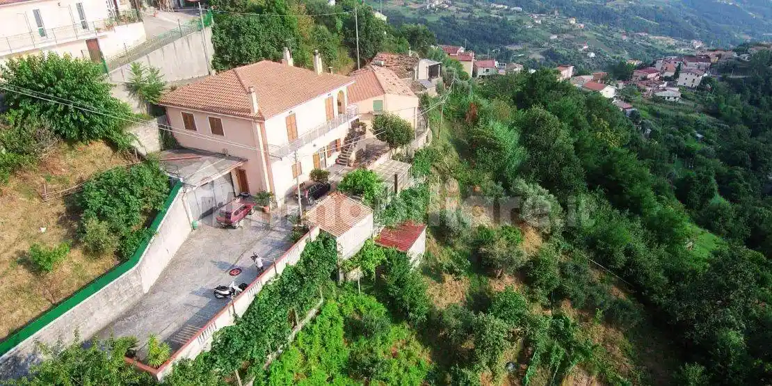 Villa unifamiliare, ottimo stato, 190 m², Belvedere Marittimo - foto 2