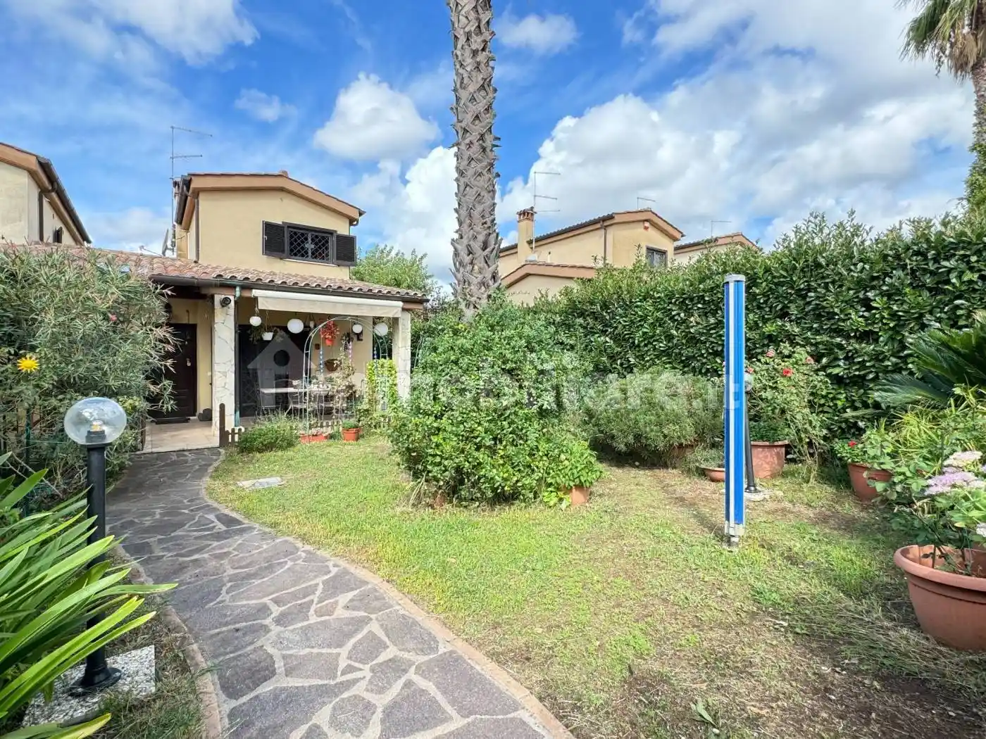 Villetta a schiera in vendita a Lanuvio