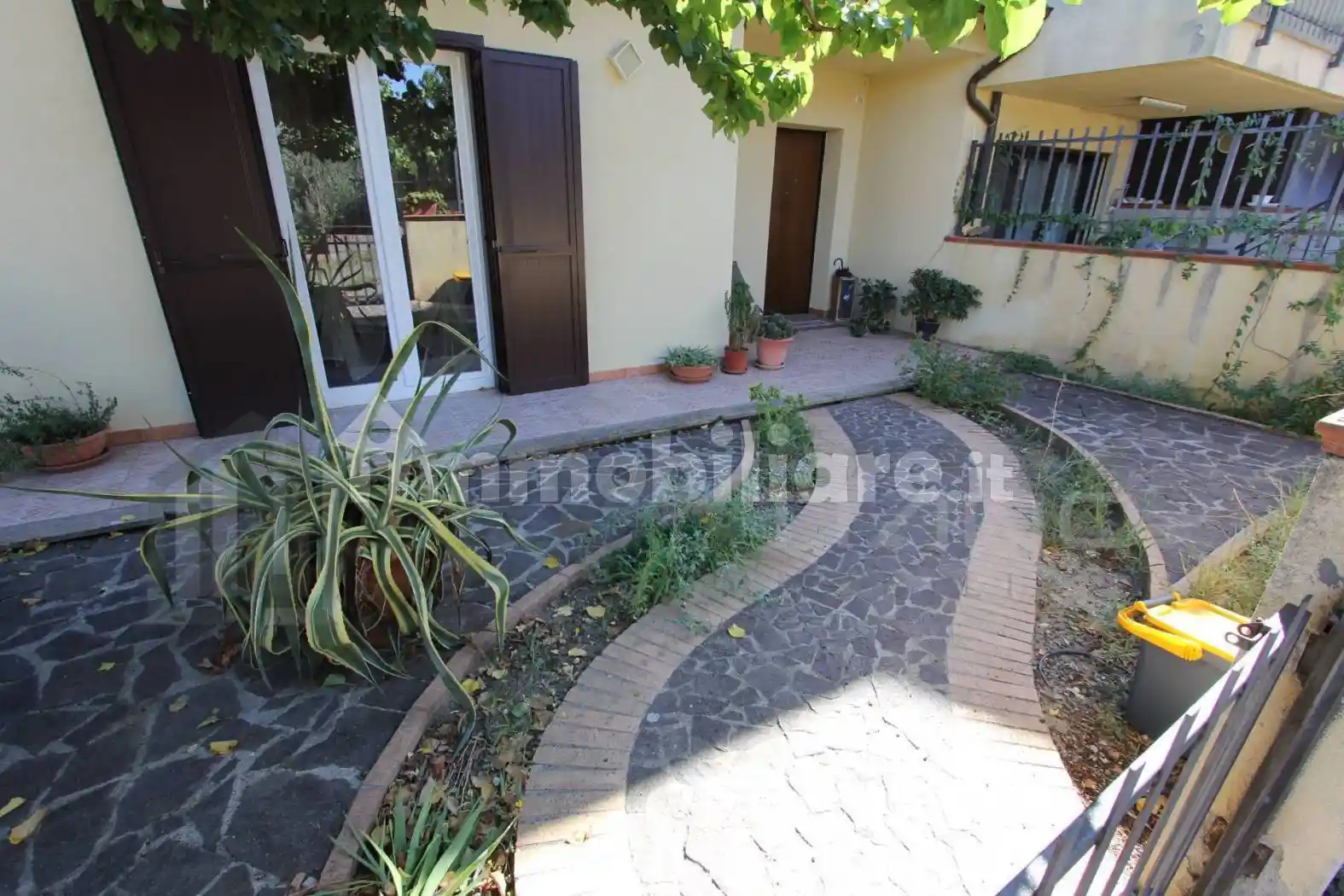 Villa bifamiliare via Giovanni Malagodi 25, Montalto Uffugo - foto 4