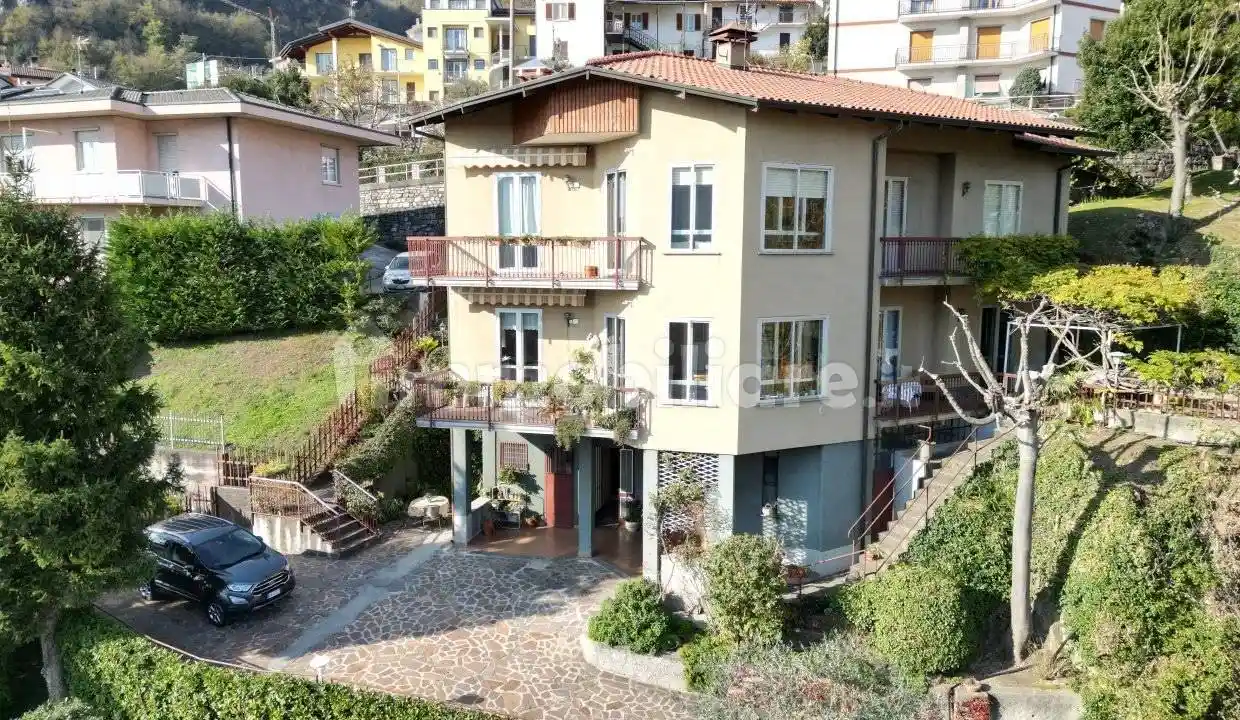 Villa in vendita a Valmadrera