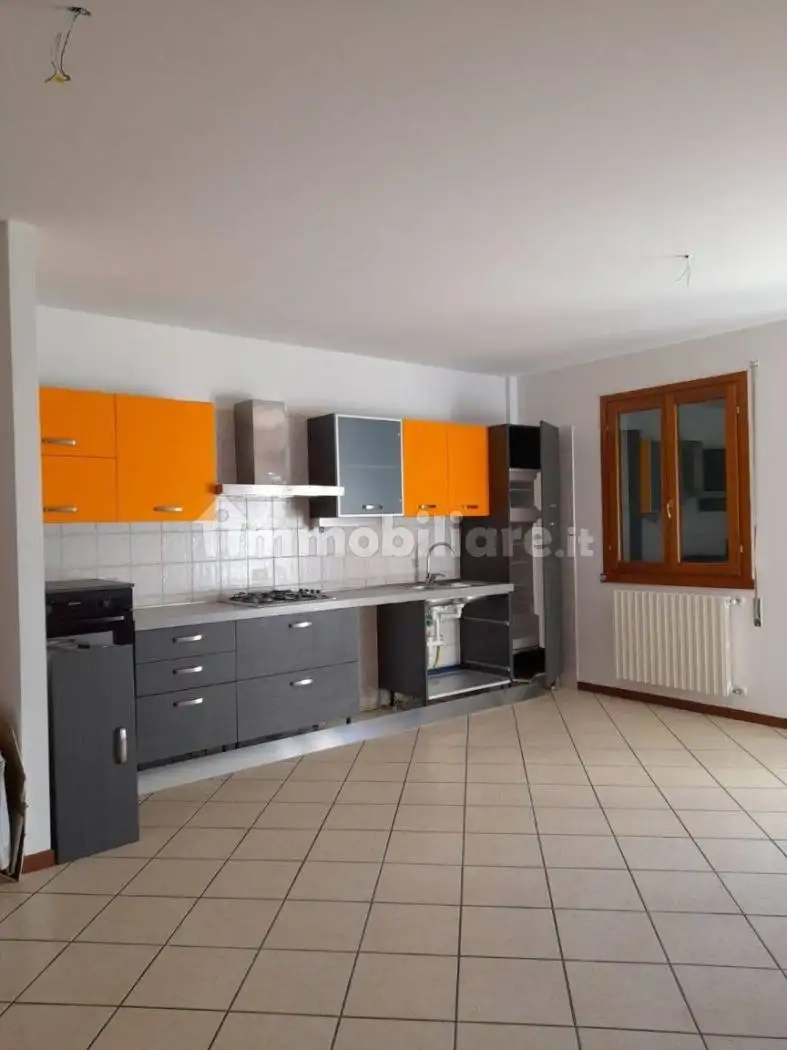 Appartamento via Umberto I, Centro, Casalserugo - foto 2