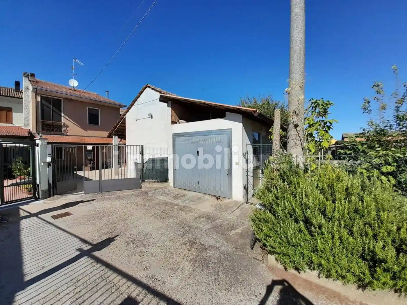 Casa indipendente in vendita a Dorno