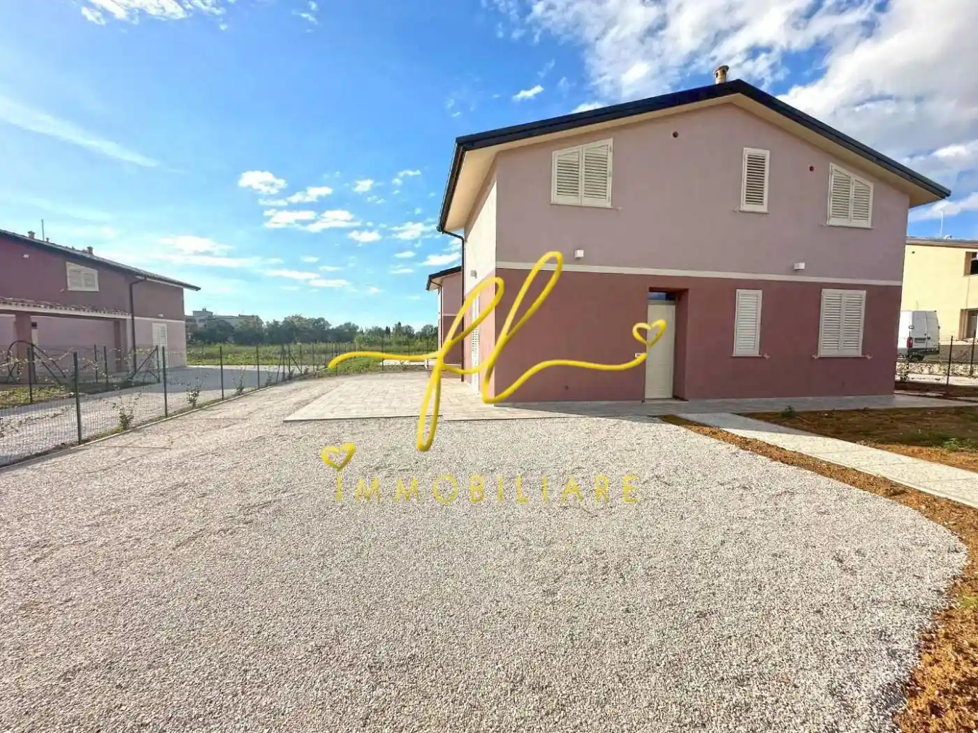 Villetta a schiera in vendita a Cecina