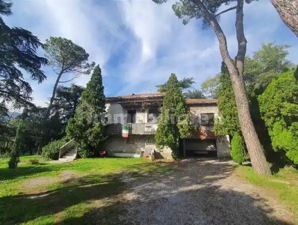Villa in vendita a Calolziocorte
