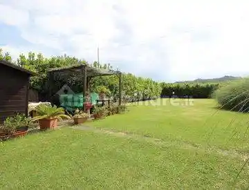 Casa indipendente in vendita a Santo Stefano di Magra