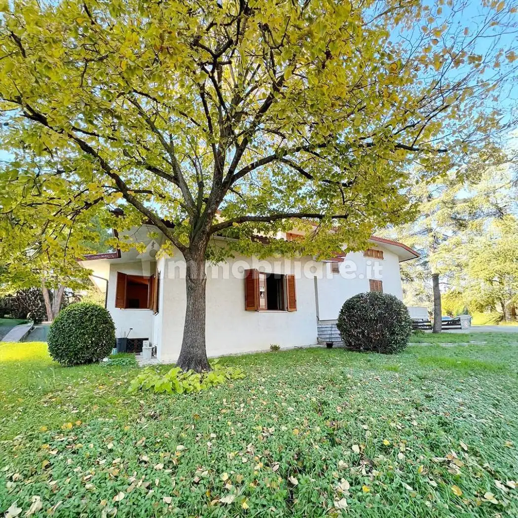Villa in vendita a Jesi