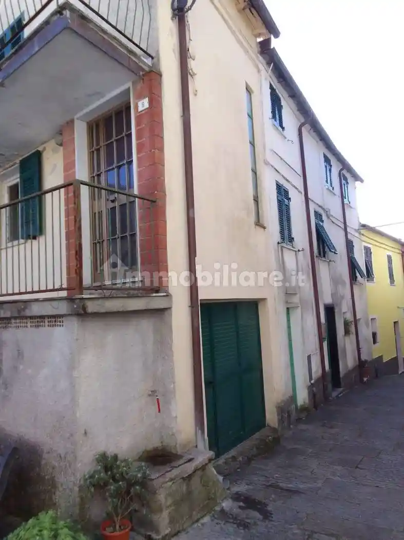 Terratetto unifamiliare piazza della Torre 9, Carrodano - foto 3