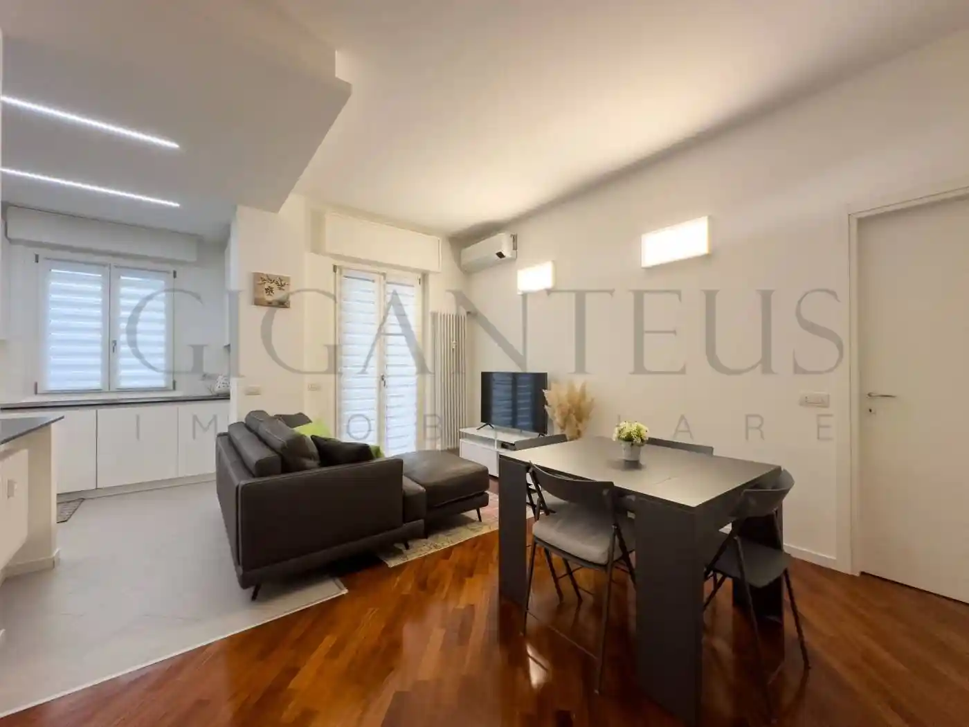 Bilocale via Sebastiano del Piombo 3, Monte Rosa - Lotto, Milano - foto 2