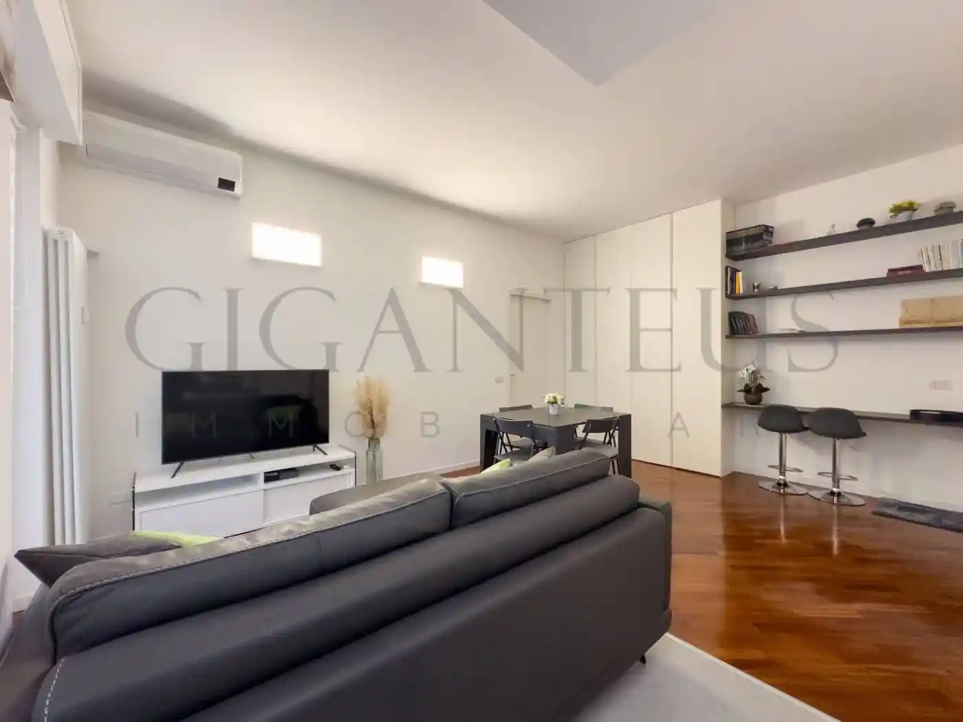 Bilocale via Sebastiano del Piombo 3, Monte Rosa - Lotto, Milano - foto 3