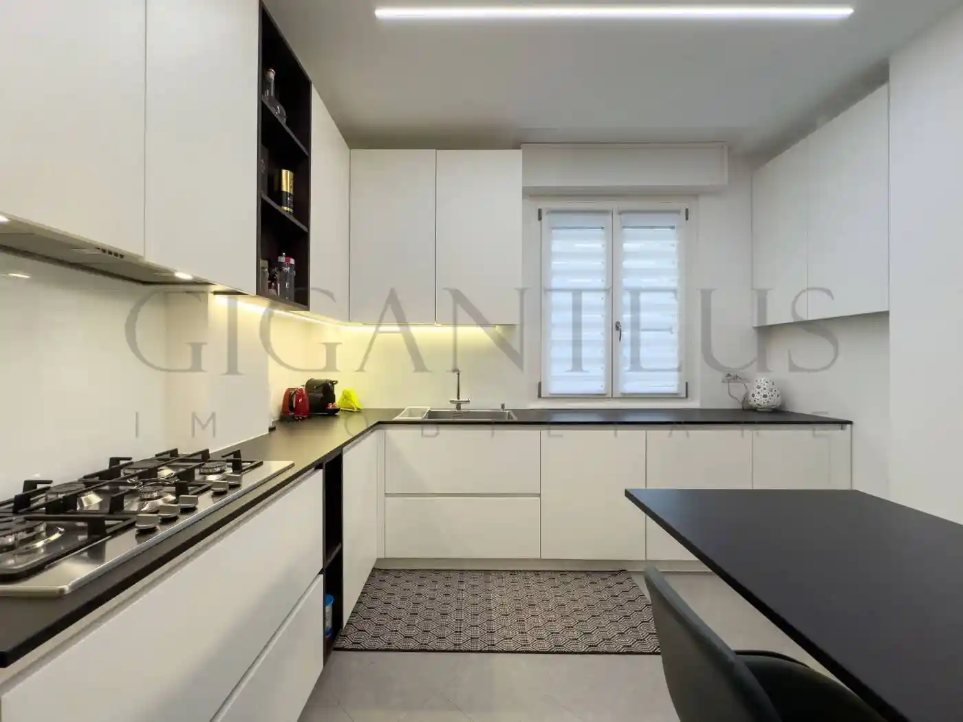 Bilocale via Sebastiano del Piombo 3, Monte Rosa - Lotto, Milano - foto 5