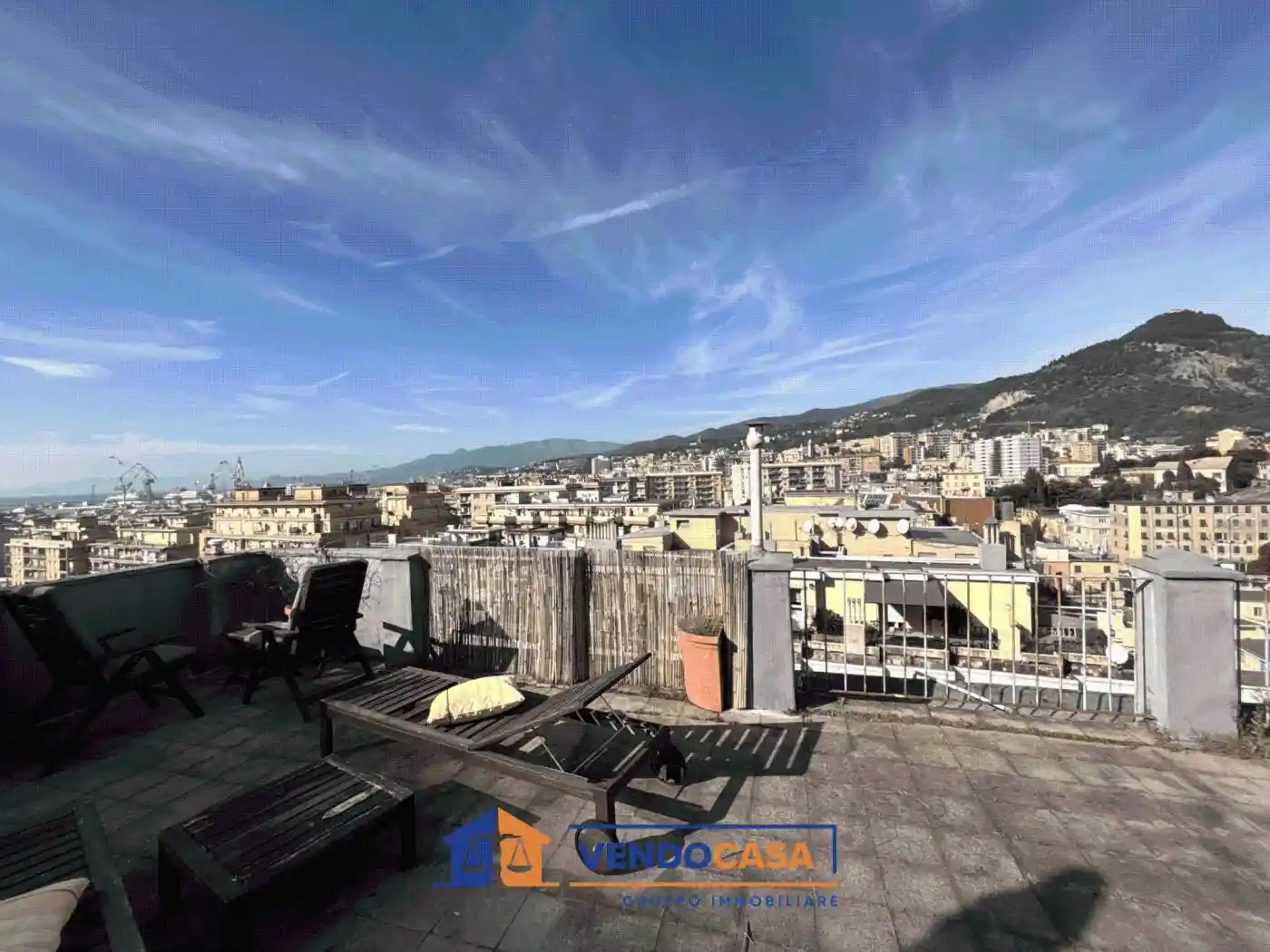 Appartamento in vendita a Genova