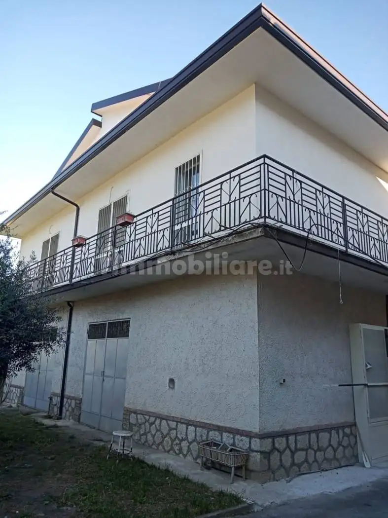 Villa in vendita a Pietravairano