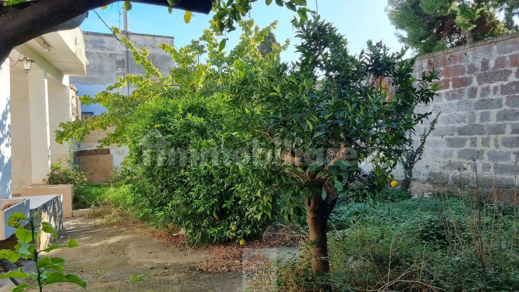 Casa indipendente in vendita a Lizzanello