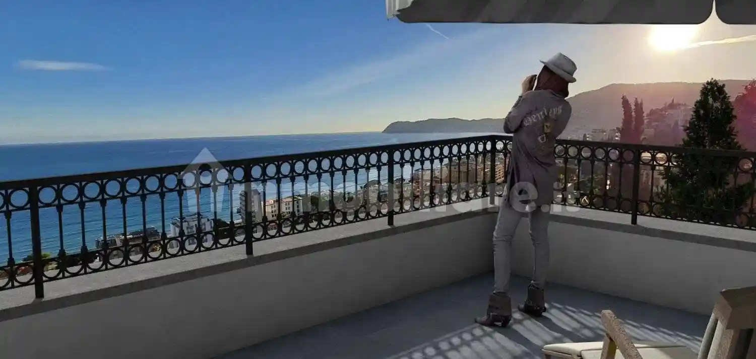 Villa in vendita a Alassio