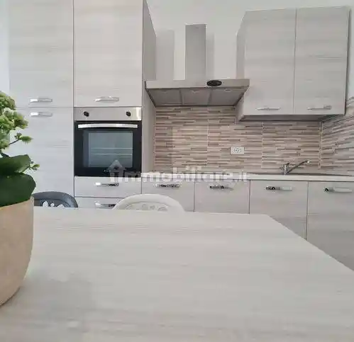 Trilocale ottimo stato, terzo piano, Porto Vecchio, Sanremo - foto 4