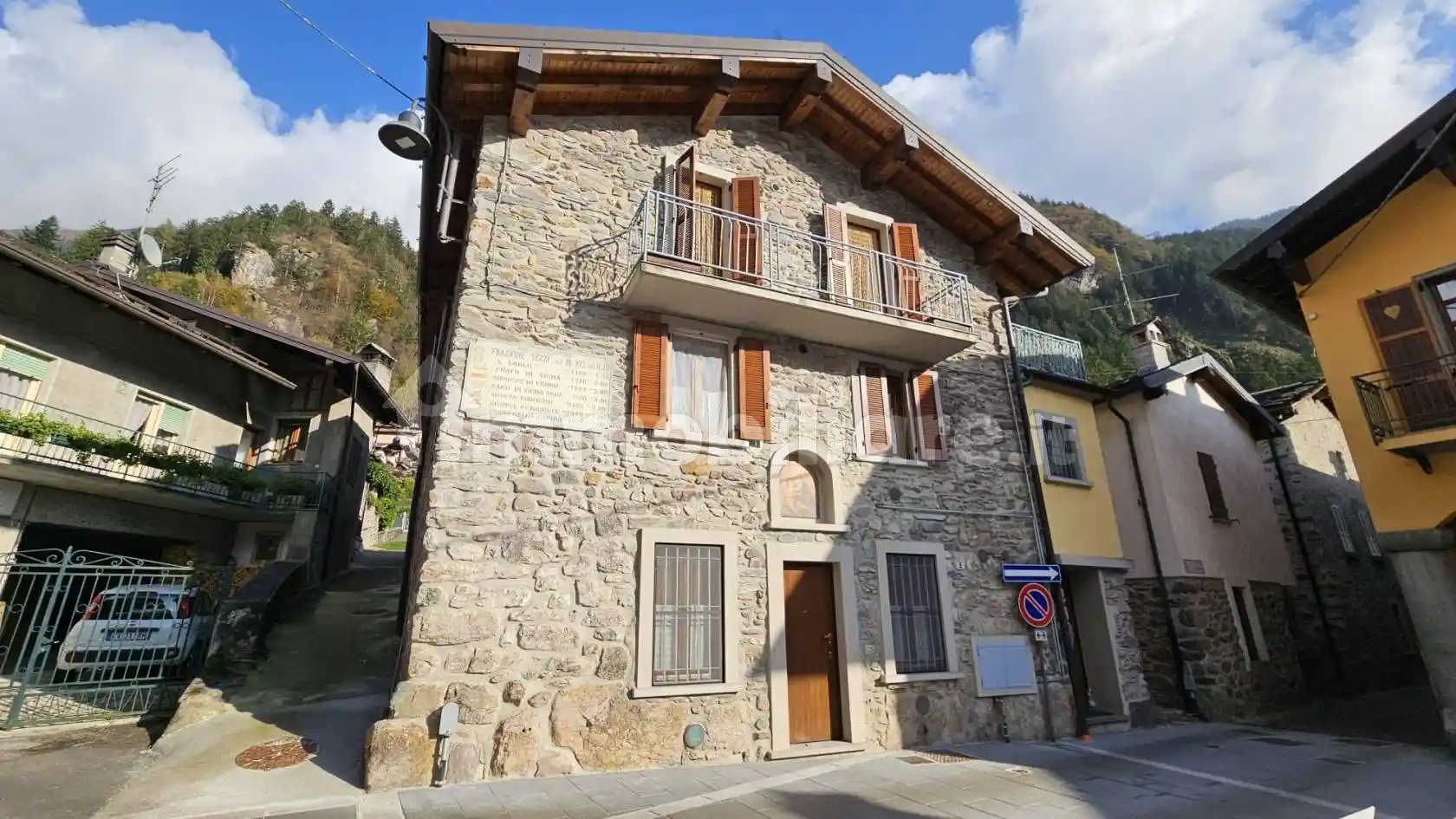 Casa indipendente in vendita a Gandellino