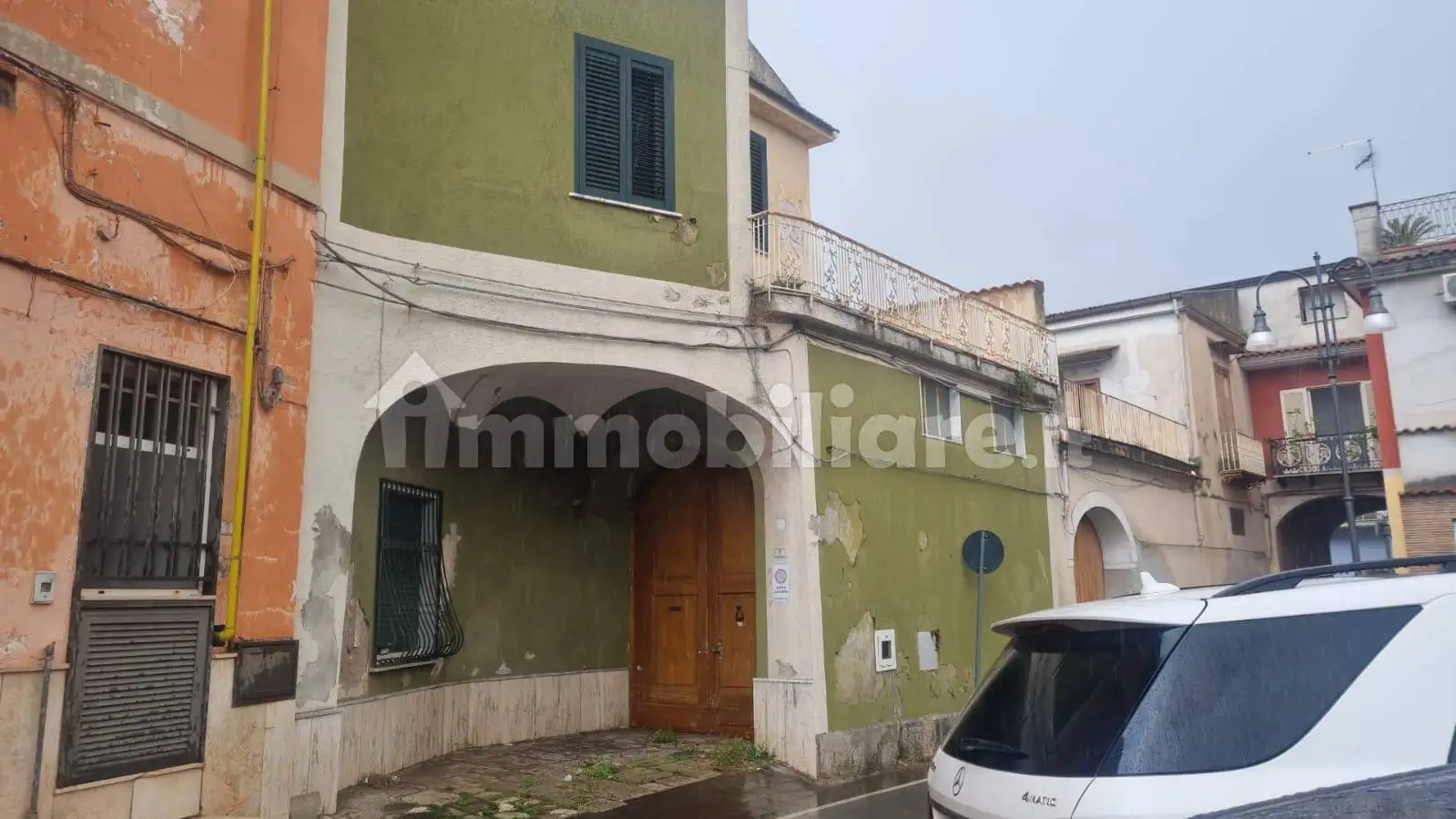 Villa in vendita a Curti