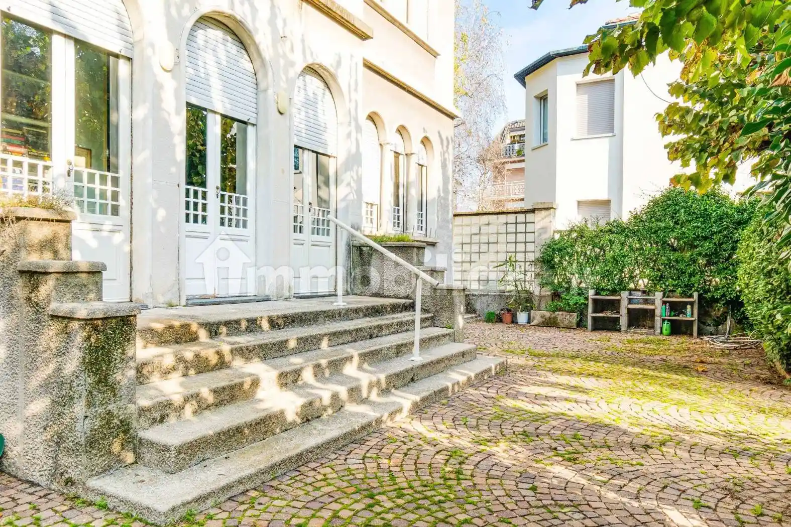 Villa in vendita a Castellanza